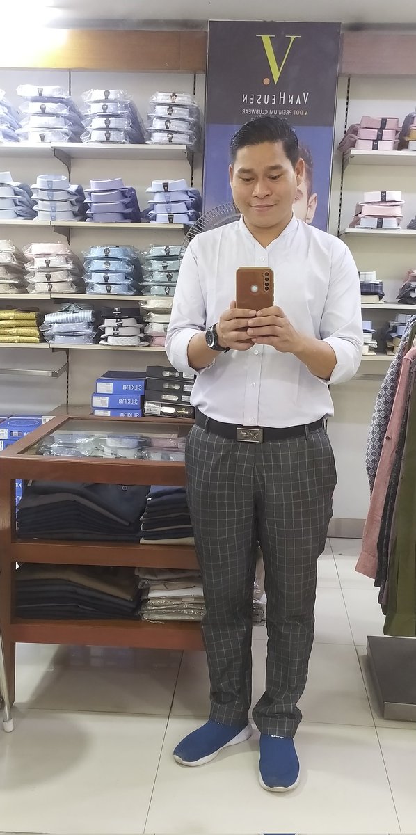 dharmajeetchak's tweet image. Uff! Monawdukh Songsarot. Enay Manus ittur para R honawdin Guribowt naw porey R Bhogoban 😥🙏 Mobilaanow Olaw 6 Bojor, Pant-noyo olaw 6 Bojor, Sulummoyo olaw 6 Bojor etc...😭

Facebook: facebook.com/10001524240734…
Instagram: instagram.com/p/DO2R2ztkxsY/…
Linkedin: linkedin.com/posts/dharma-j…