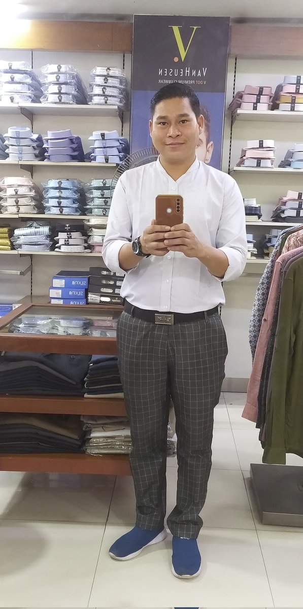 dharmajeetchak's tweet image. Uff! Monawdukh Songsarot. Enay Manus ittur para R honawdin Guribowt naw porey R Bhogoban 😥🙏 Mobilaanow Olaw 6 Bojor, Pant-noyo olaw 6 Bojor, Sulummoyo olaw 6 Bojor etc...😭

Facebook: facebook.com/10001524240734…
Instagram: instagram.com/p/DO2R2ztkxsY/…
Linkedin: linkedin.com/posts/dharma-j…