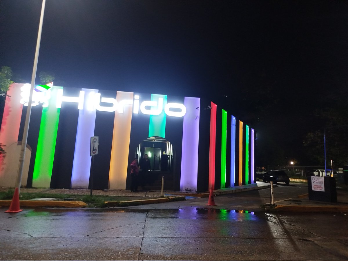 Parejitas jovenes estaremos en híbrido de Tabasco 2000 por si gustan acompañarnos
