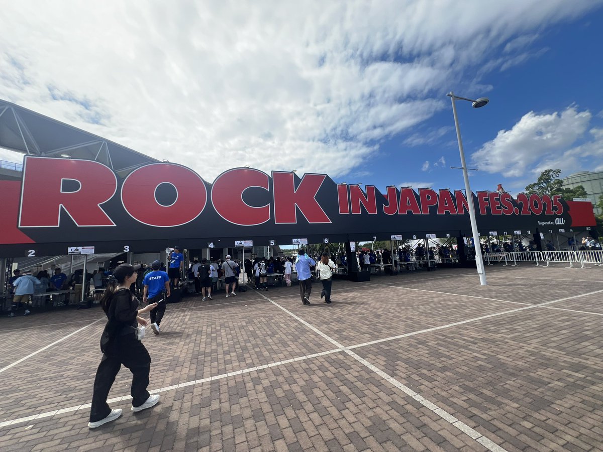 tizyu_0123's tweet photo. ロッキンきた❣️
#cevon
#ROCKINJAPANFESTIVAL2025 https://t.co/bcqYdb754j