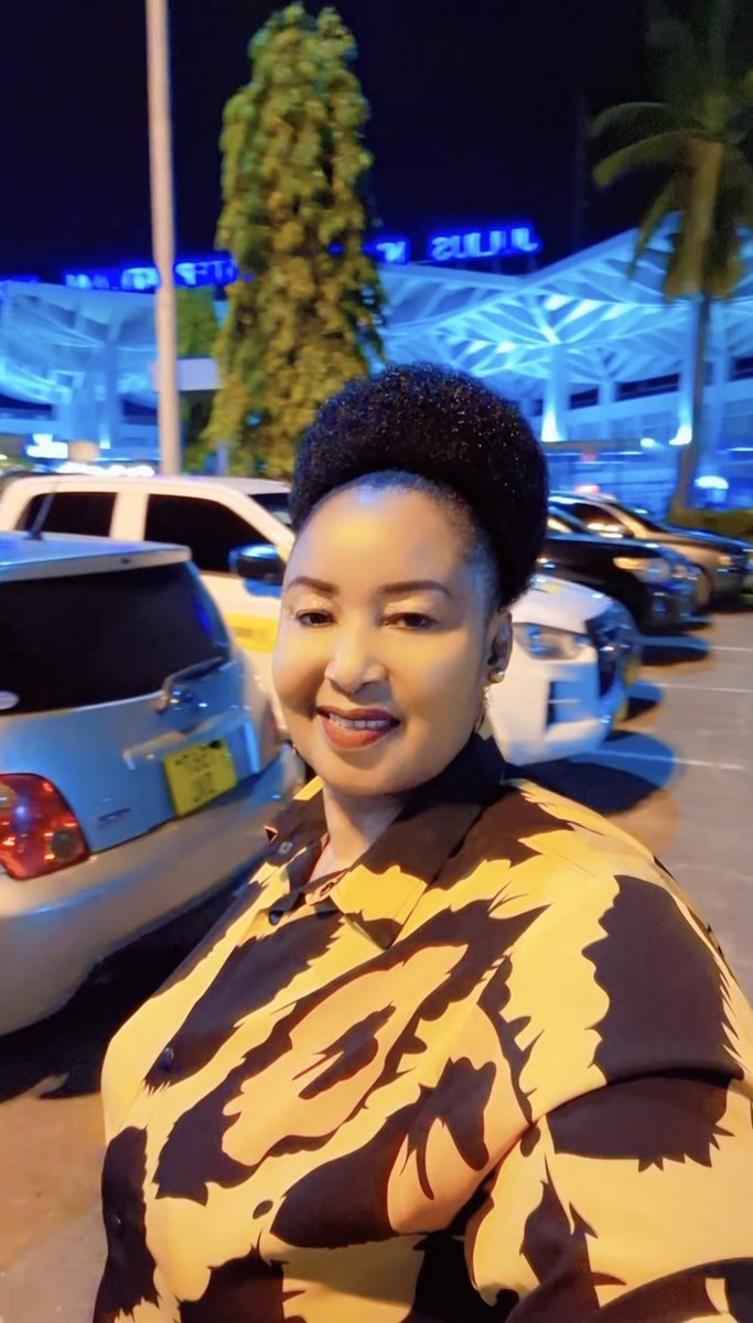 Hello Dears♥️ ZABURI 14 : 1 Bible inasema Mpumbavu amesema moyoni hakuna Mungu wameharibu matendo yao na kufanya chukizo hakuna atendaye mema!! Mungu akujalie usiwe miongoni mwa wapumbavu MUWE NA SIKU NJEMA NAWAPENDA WOTE 🤗😍♥️