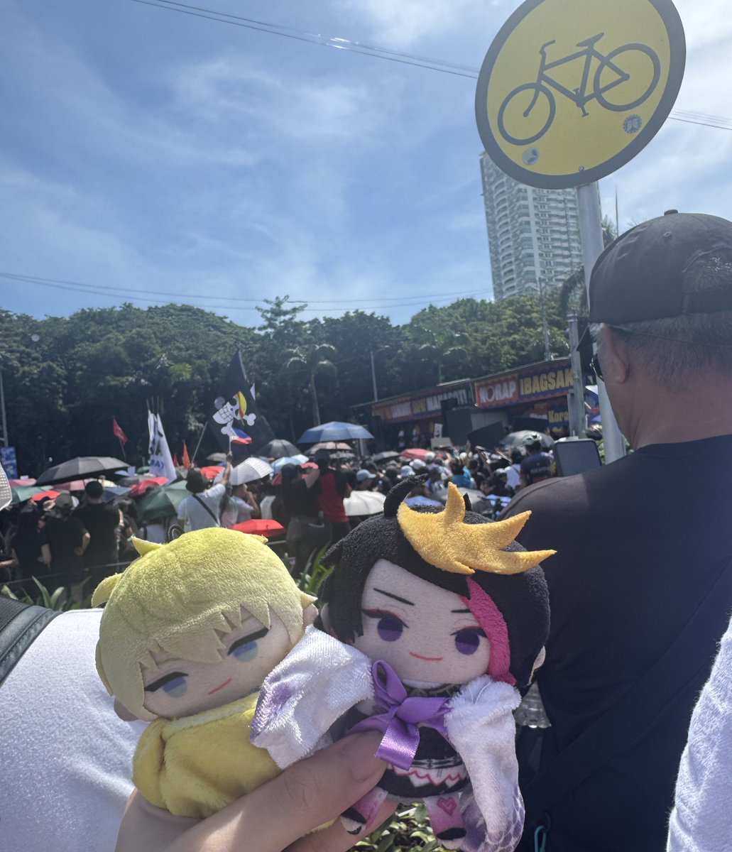 oshikatsu in a third world country 😌😌😌