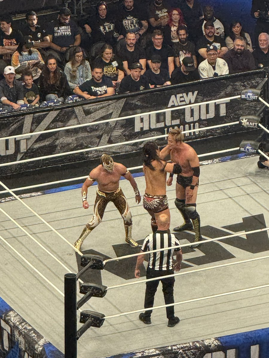 We sang Tarzan Boy at the top of our lungs and chanted for murder.
Wrestling is the fucking best, man. What a lovely night. #AEWAllOut