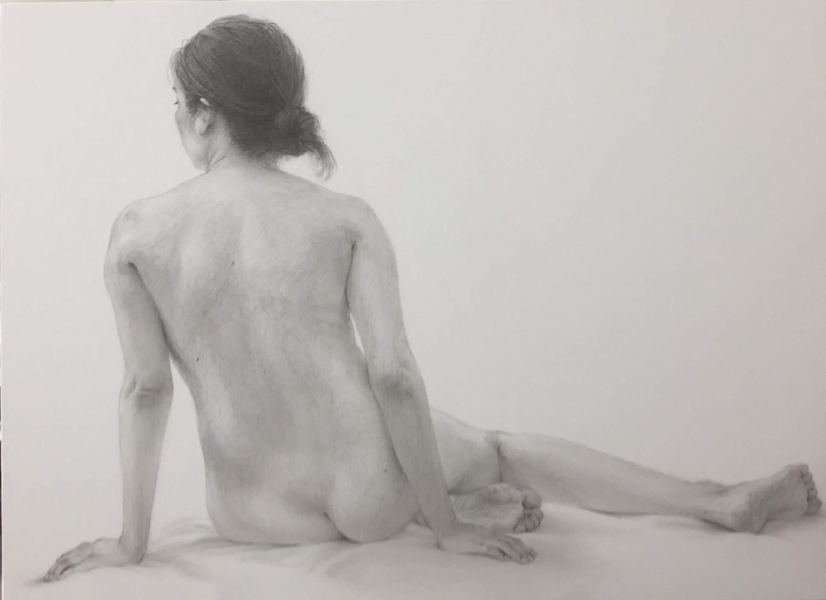 ⏻ ᴸᵒᵍ. tweet media