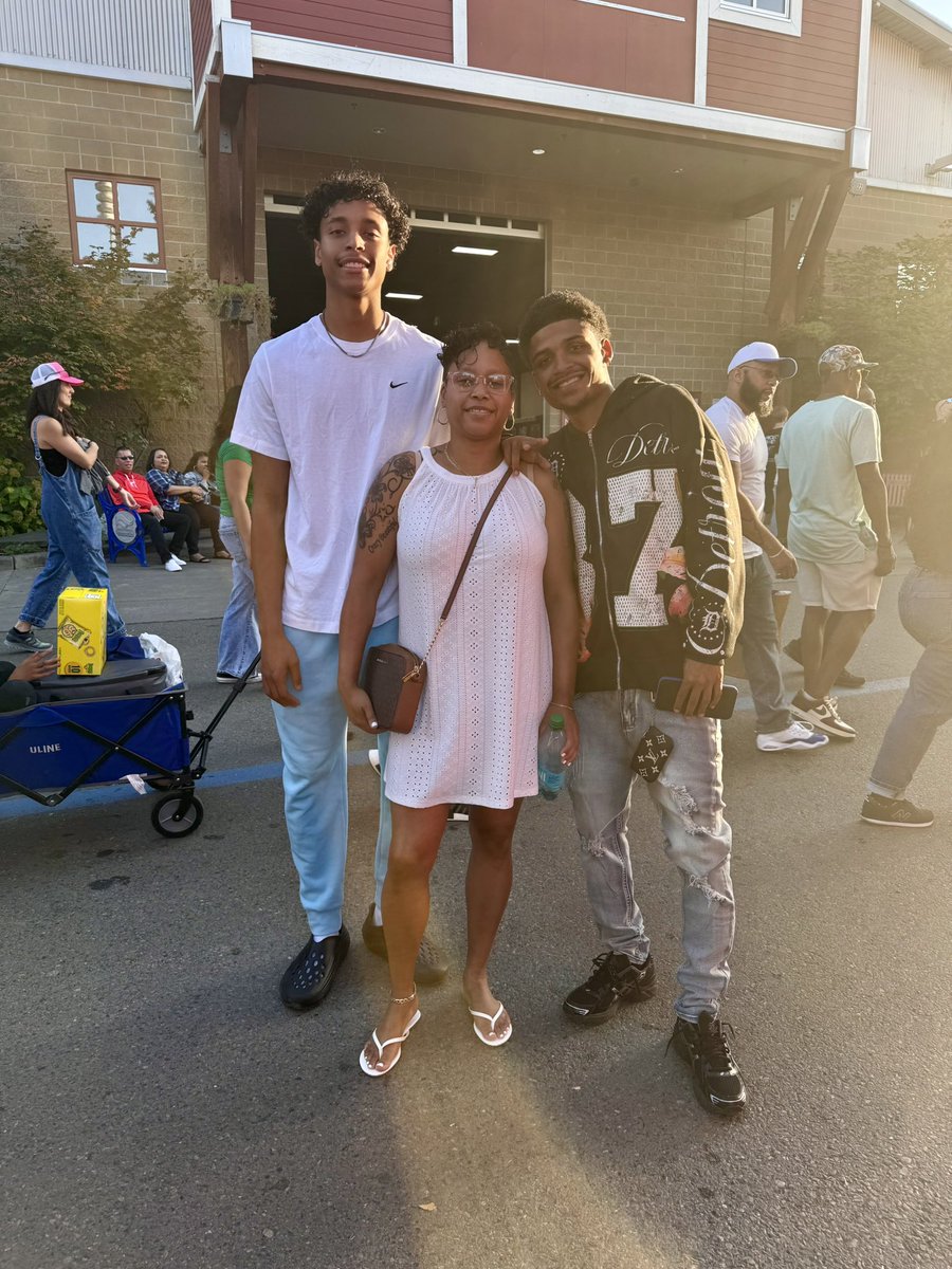 Shaaudielo (Babbs) tweet media