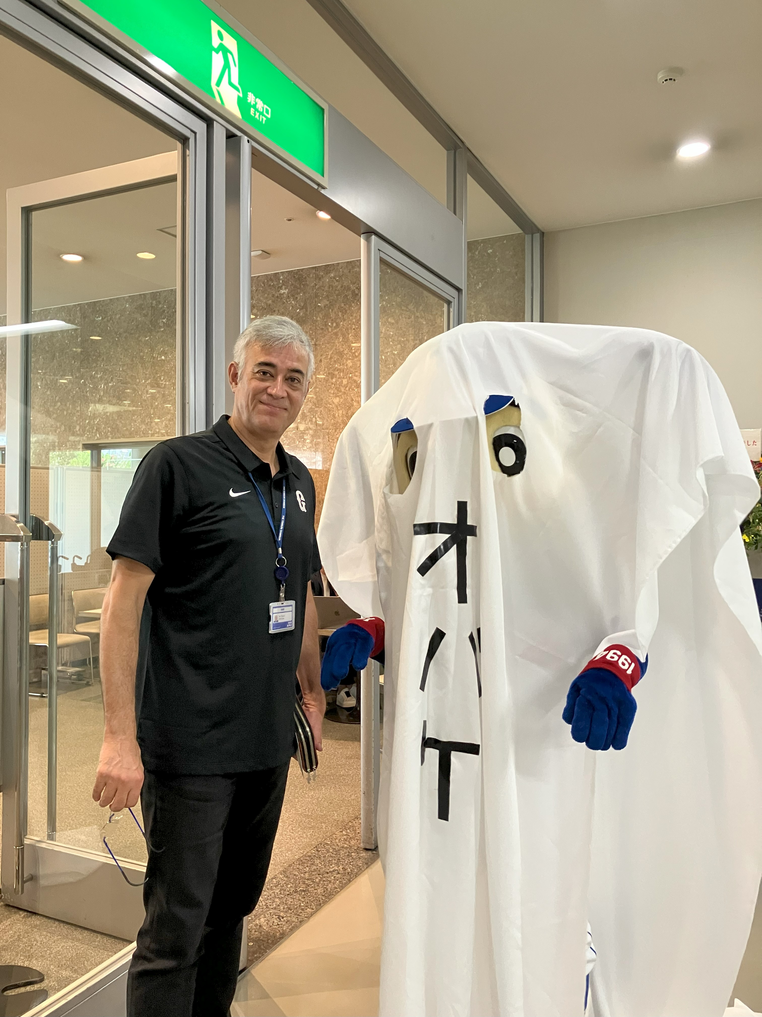 ドアラちゃん Hilarious] Doala handing out tissues is so funny! If you