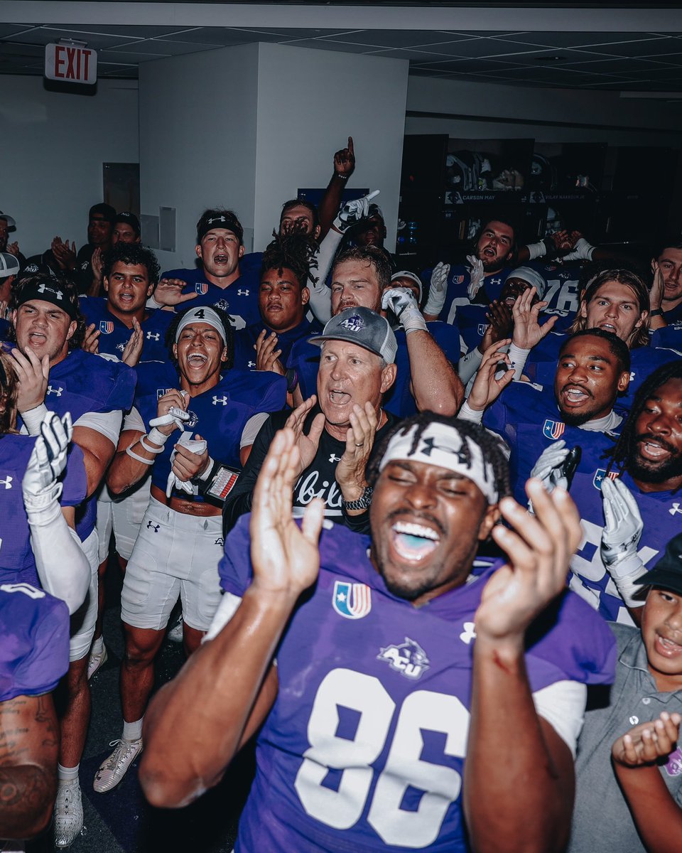 ACUFootball's tweet photo. 𝐌𝐚𝐤𝐞 𝐭𝐡𝐚𝐭 𝟐-𝟎 𝐚𝐭 𝐡𝐨𝐦𝐞

#CDT | #GoWildcats https://t.co/awUtLZ9GTE
