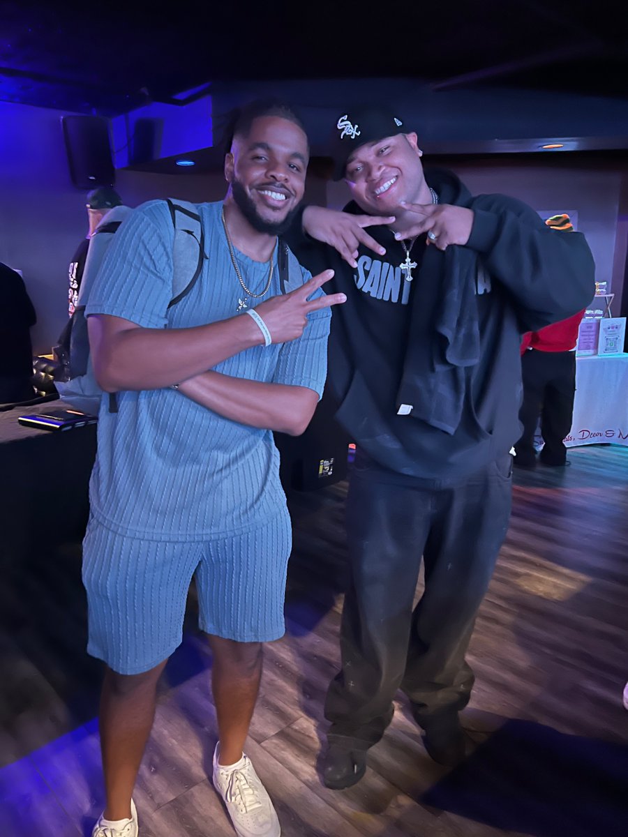 S/O to <a href="/IAmAaronColee/">Aaron Cole</a> for pulling up and performing for CounterCulture’s 2 year anniversary!

Had the place going crazy