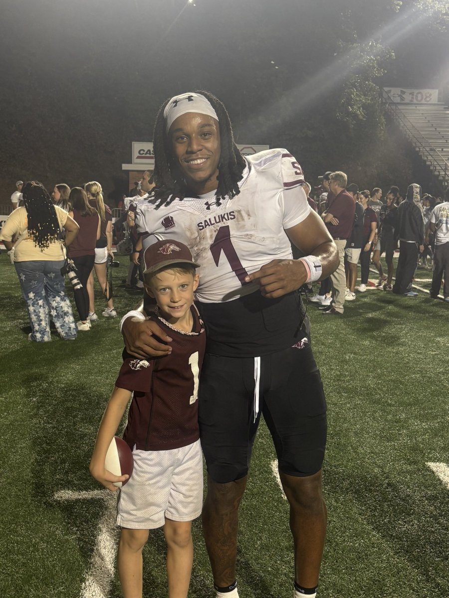 <a href="/King__dj___/">DJ😈🏈</a>