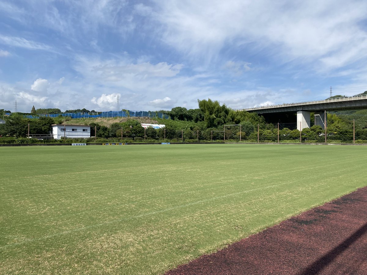 こちらは東グラウンド。12年前に今回と同じく矢崎バレンテFCのホームゲームを観戦しました。