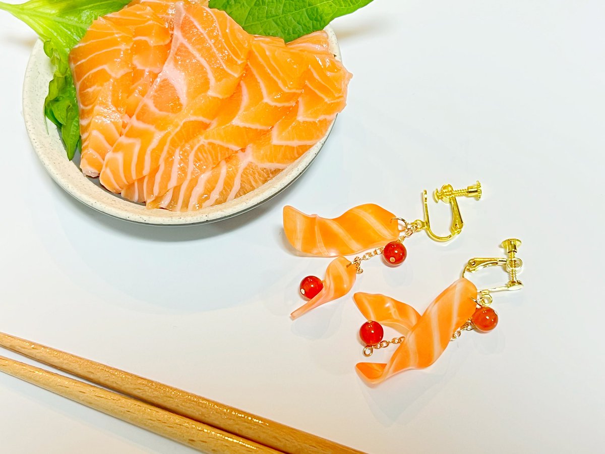 #みんなのSNSなんでも展示会

プラ板で作った いくらサーモン