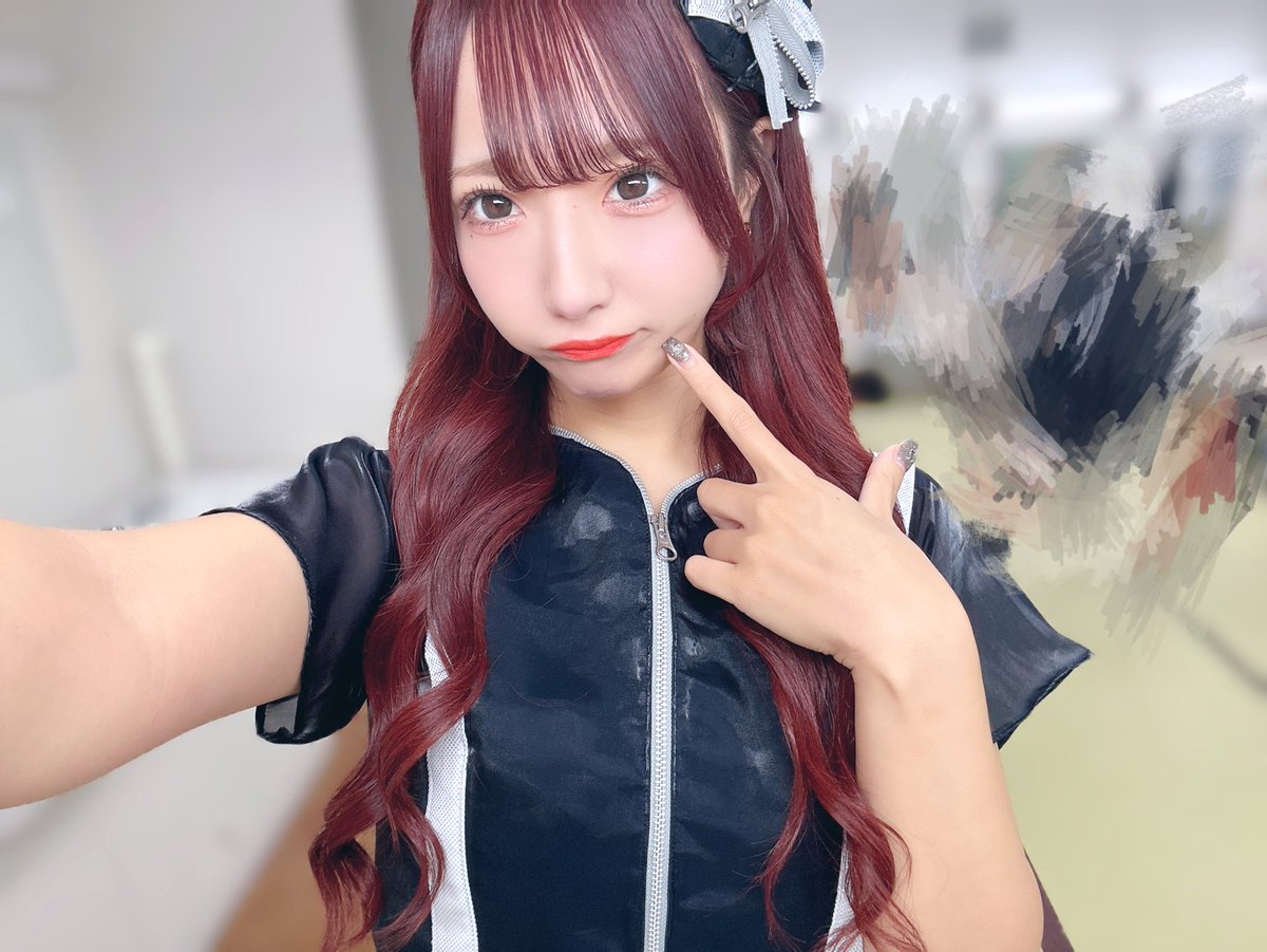 .

おろしてるの1番すきだけどハーフツイン似合うしたまにハイツインしたくなる🍒

.