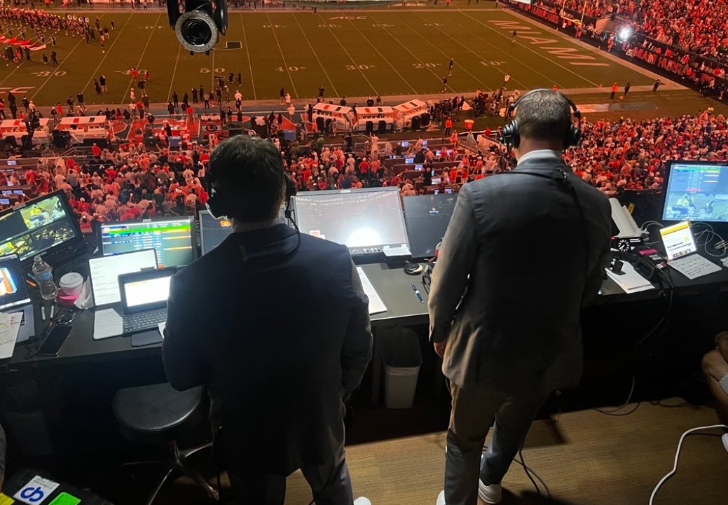 bhofheimer_espn's tweet image. ESPN's @cbfowler &amp;amp; @KirkHerbstreit are calling Florida-Miami at @HardRockStadium now on ABC. 

121 days from today, they'll be back in the same booth on Jan 19, 2026 to call the @CFBPlayoff National Championship game.

📸 via @blackfor3