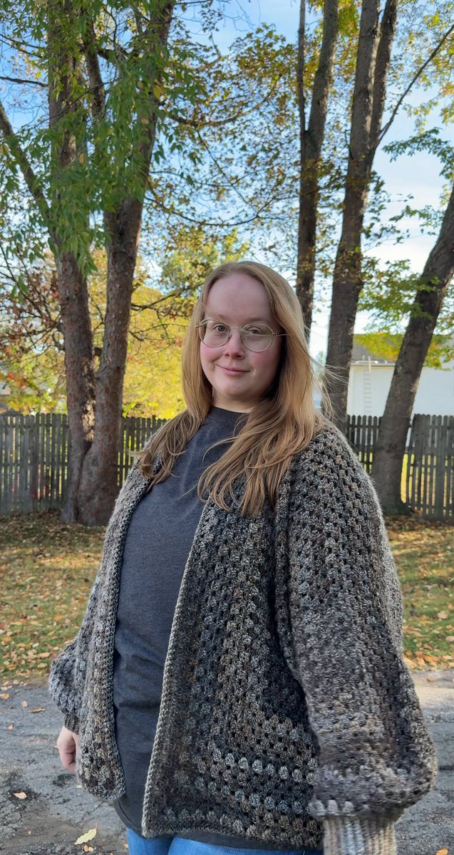 NicLynnnnn's tweet photo. Back from the dead, learned to crochet while I was gone!

Should I stream crafting 🤔 #crochet #hexagoncardigan 

https://t.co/xXE2WShD67 https://t.co/e611EUrD8i