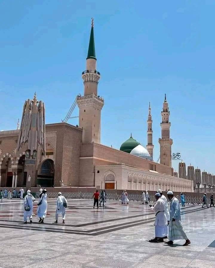 اَلسَلامُ عَلَيْكُم وَرَحْمَةُ اَللهِ وَبَرَكاتُهُ
صبح بخیر پیارے دوستو
سبحان اللہ وبحمدہ سبحان اللہ العظیم
وَرَفَعْنَا لَكَ ذِكْرَكَ ○
میرے نبی ﷺ کا ذکر ہمیشہ بلند رہے گا 
اَللّٰھُمَّ صَلِّ عَلٰی ,مُحَمَّدٍ وَّعَلٰٓی اٰلِ مُحَمَّدٍ