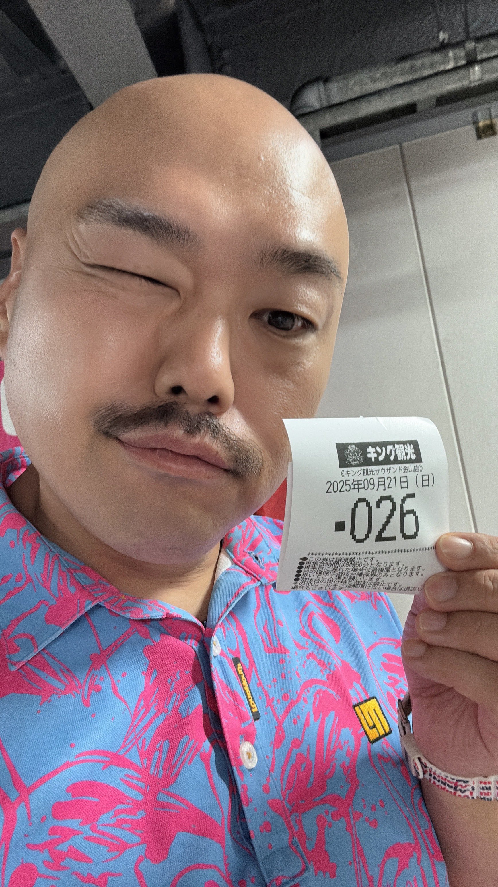 古画、さまざまな舟の生活　肉筆水彩画です。日本にはない表現が随所に見られます。６ 古画、さまざまな舟の肉筆水彩画です。日本にはない表現が随所