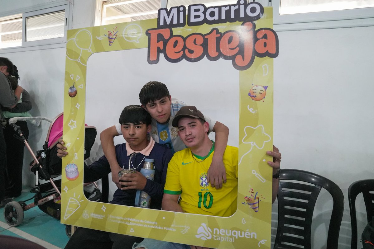 #MiBarrioFesteja en Ciudad Industrial! ✨️🎊
Las y los vecinos festejaron este cumpleaños con música, emprendedores y una tarde para disfrutar de muchas actividades y la torta de cumpleaños!
#NeuquenCapital  #MunicipalidadDeNeuquén   #CiudadIndustrial #EnLosBarriosHacemos