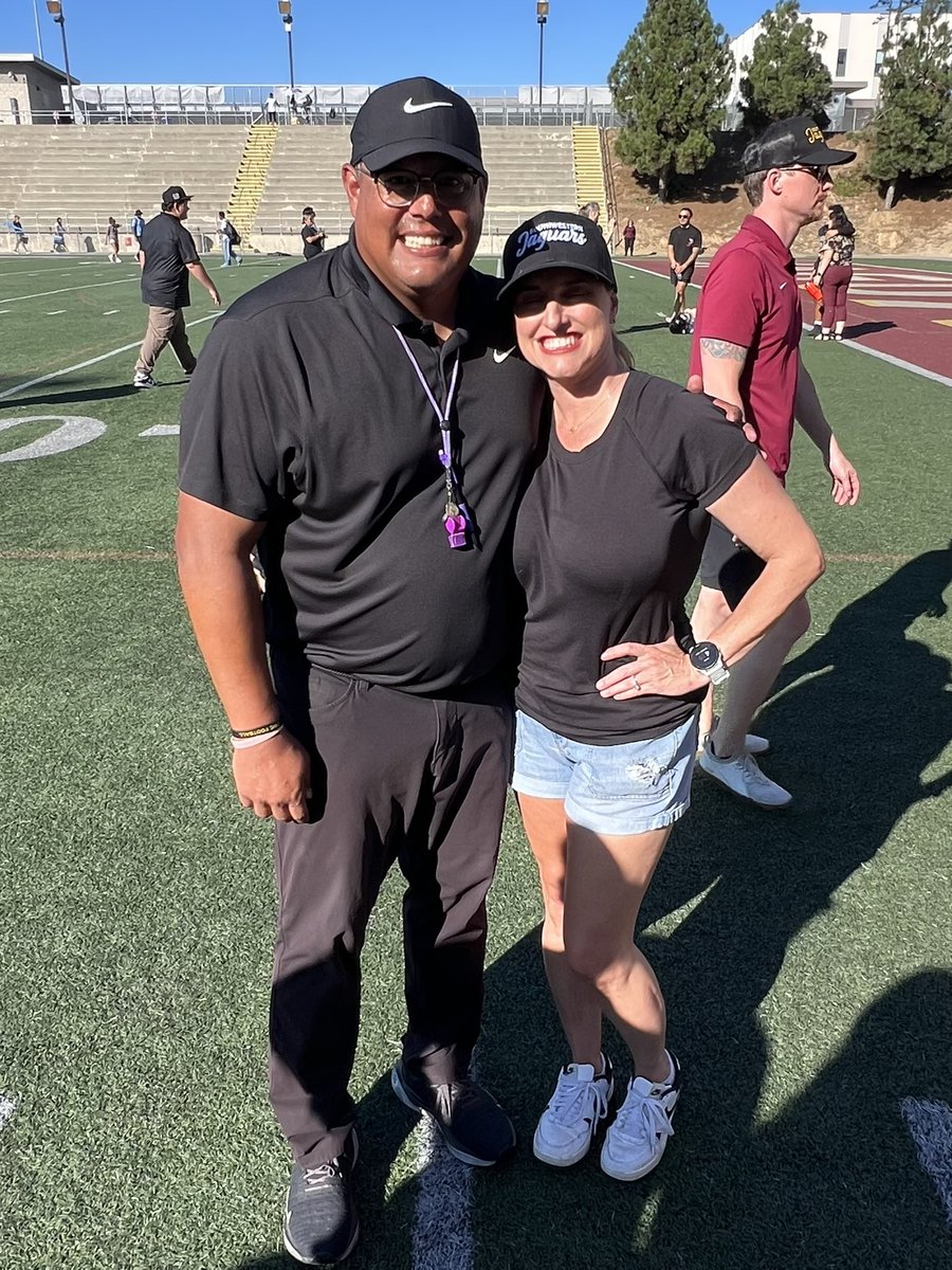 TherapistLo19's tweet photo. 4-0!! 🏈 #thankyoujesus #teamrodriguez🩷💜 #gojags #footballfamily #hardworkpaysoff https://t.co/OF1sL8DZXl