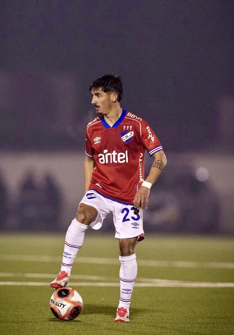 El señor partido que jugó LUCAS RODRÍGUEZ es como para NO SALIR más del 11 titular. 🚜💪🏻