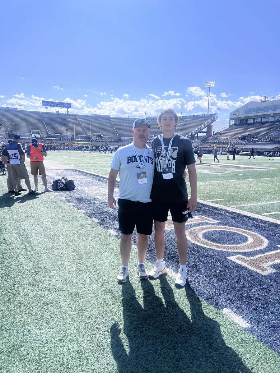 Thank you <a href="/MSUBobcats_FB/">Montana State Football</a> <a href="/C_Arbizzani/">Chandler Arbizzani</a> <a href="/bvigen/">Brent Vigen</a> for having me out today for a game day! It was a great experience and is always a lot of fun to see the Bobcats in action.