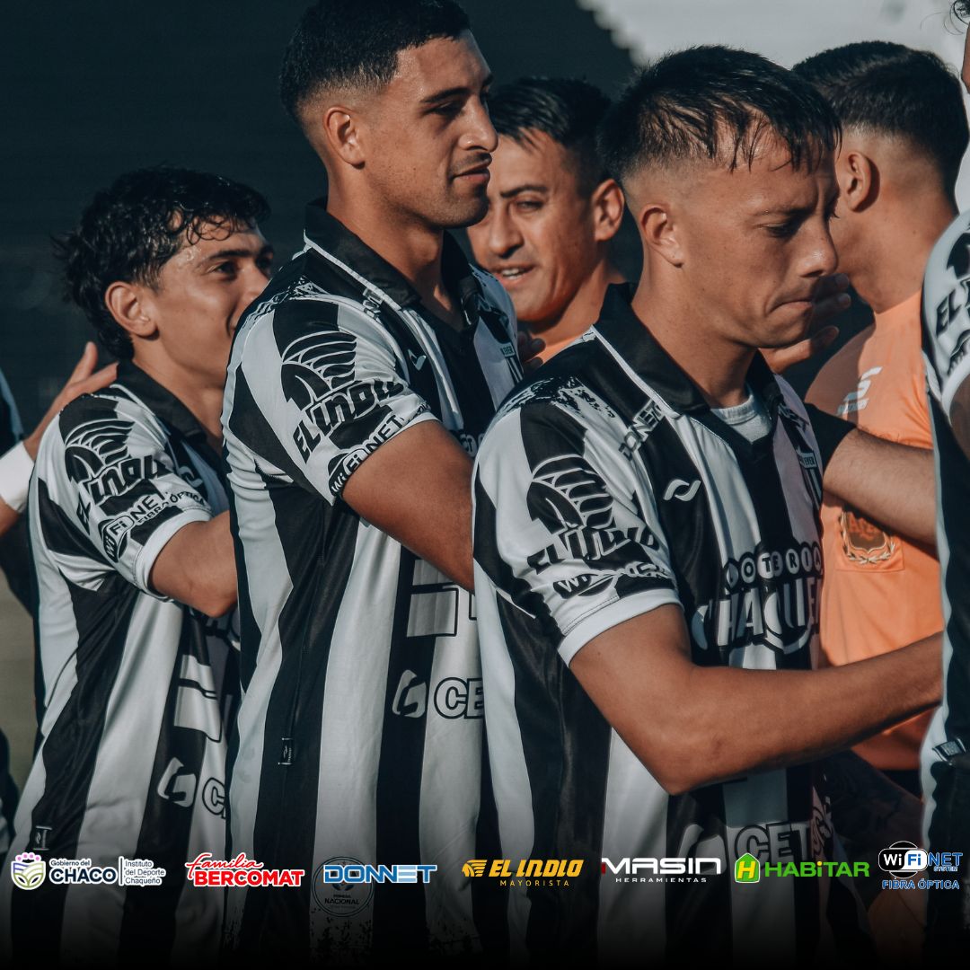 ChacoForEverRes's tweet photo. 🥁🎶 Donde juguemos siempre te seguiremos y todos juntos... Paso a paso. 

#VamosNegro🏁 https://t.co/3SnS8r0lKI