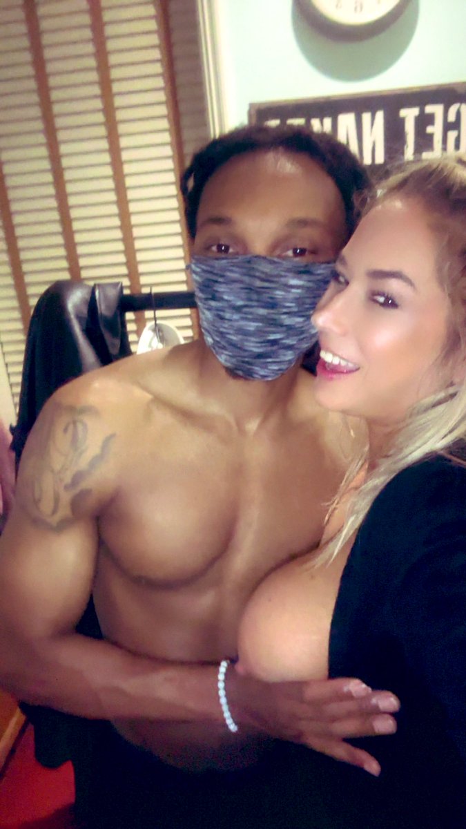 Getting my fix <a href="/HouseOfPoitier/">HouseOfPoitier</a> with some much loved BBC <a href="/Jd_James1/">Jd_James</a> living the life <a href="/TeamPlayerParty/">Team Player Parties</a> if you didn’t fuck me at today’s party or tonight for <a href="/LexusTeamPlayer/">Lexus Steel © | I am a Team Player | 🔞</a> then I’m back at @HousOfPoitier for <a href="/MondayFunParty/">Monday Funday Parties</a> . No rest 4 da wikid!!!