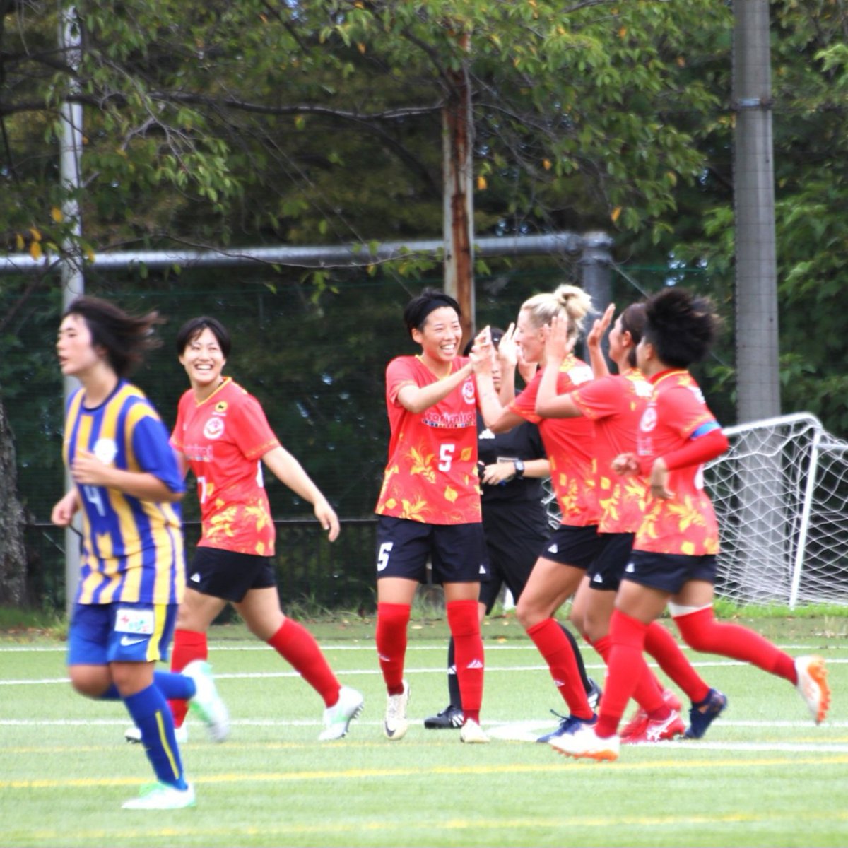 🌺皇后杯九州大会2回戦試合速報🌺
9/21(sun) 14:00Kickoff
2回戦 #琉球デイゴスvs #MIGOCARISA鹿児島

昨年のリベンジマッチとなるよう、
ひとりひとりが自分の役割を全うして最後まで戦い抜きます！

ご声援のほど、よろしくお願いいたします✨

#皇后杯九州大会 #2回戦 #ONE #改進劇