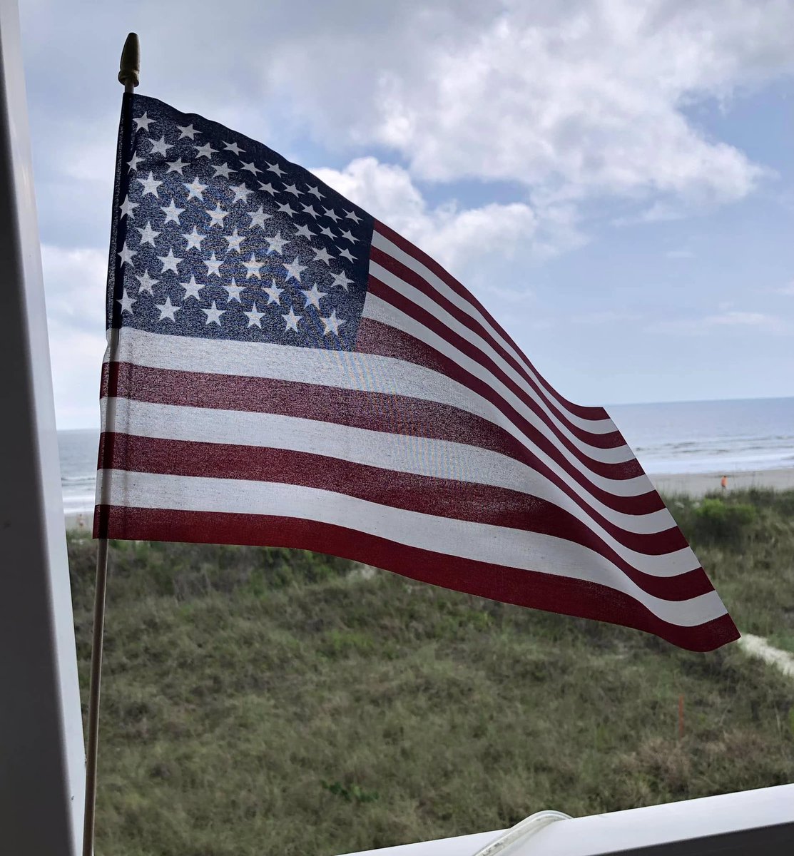 RichardMHo61661's tweet photo. GOD BLESS AMERICAN https://t.co/ugKAFsmOks