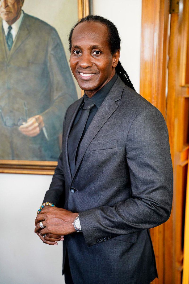 terrelonge2016's tweet photo. Performance over Promise. The work continues. It is an honour to represent my East Central family and to serve the people of our great nation. From Grants Pen to Gordon House to King's House, the journey continues π―π²π― #Jamaica #Portmore #foreignaffairs #strongwithTerrelonge https://t.co/tuCHXAM5nC