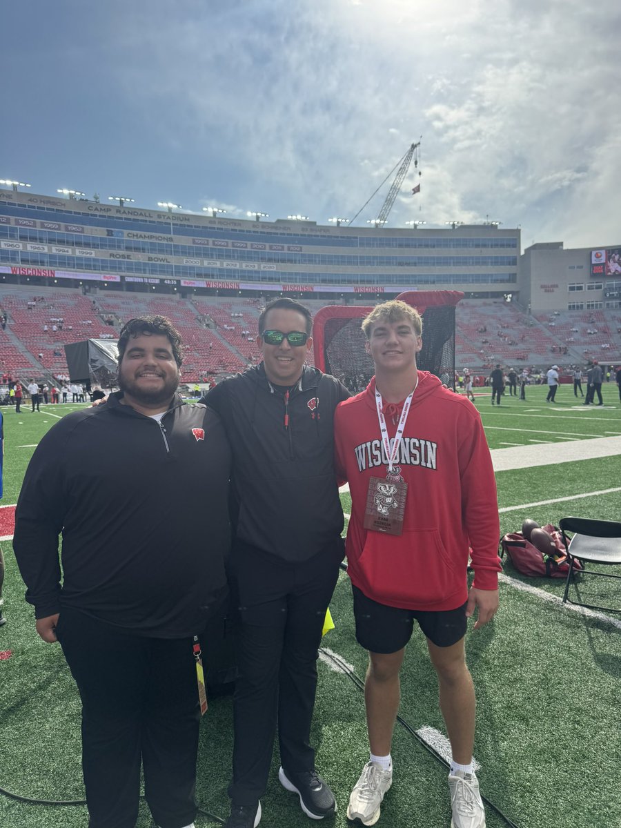 Had a fun time at Wisconsin today! Big thank you to <a href="/BishopAltenburg/">Bishop Altenburg</a> and <a href="/CoachCibene/">Michael Cibene</a> and the rest of the staff for the hospitality and inviting me out. Hoping to get to another game soon. <a href="/Coach_Radke/">Luke Radke</a> <a href="/CoachHarris28/">Matthew Harris</a> <a href="/ArrowheadFB/">Arrowhead Football</a>