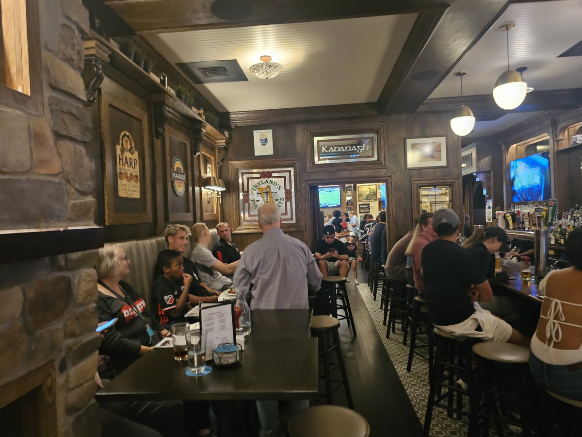 United In Spirit ⚽️⚫🔴🟢🟡💙💪 tweet media