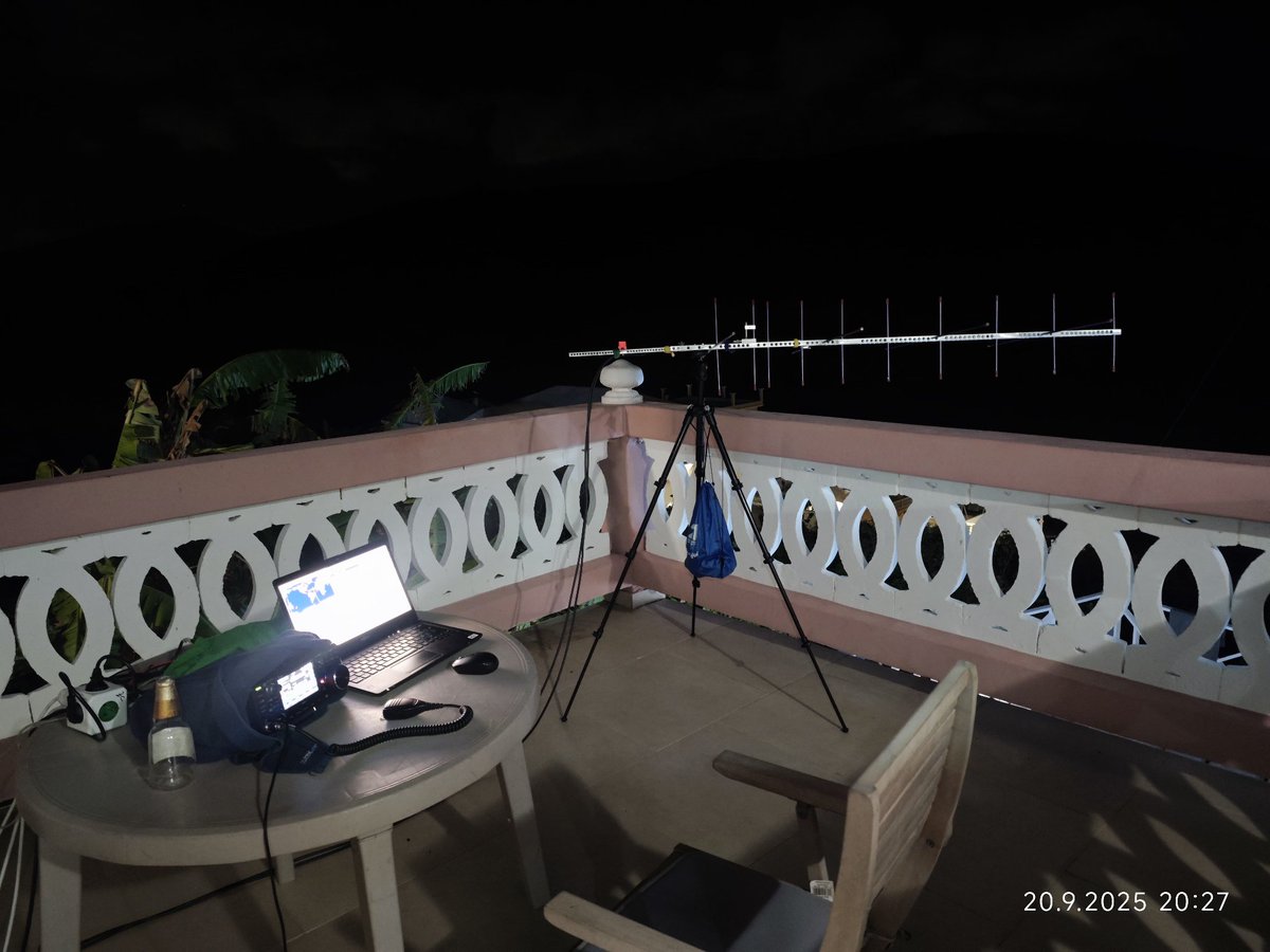RS-44 from PJ7K
DL5GAC F8FTY DK9JC with low pass but clear copy