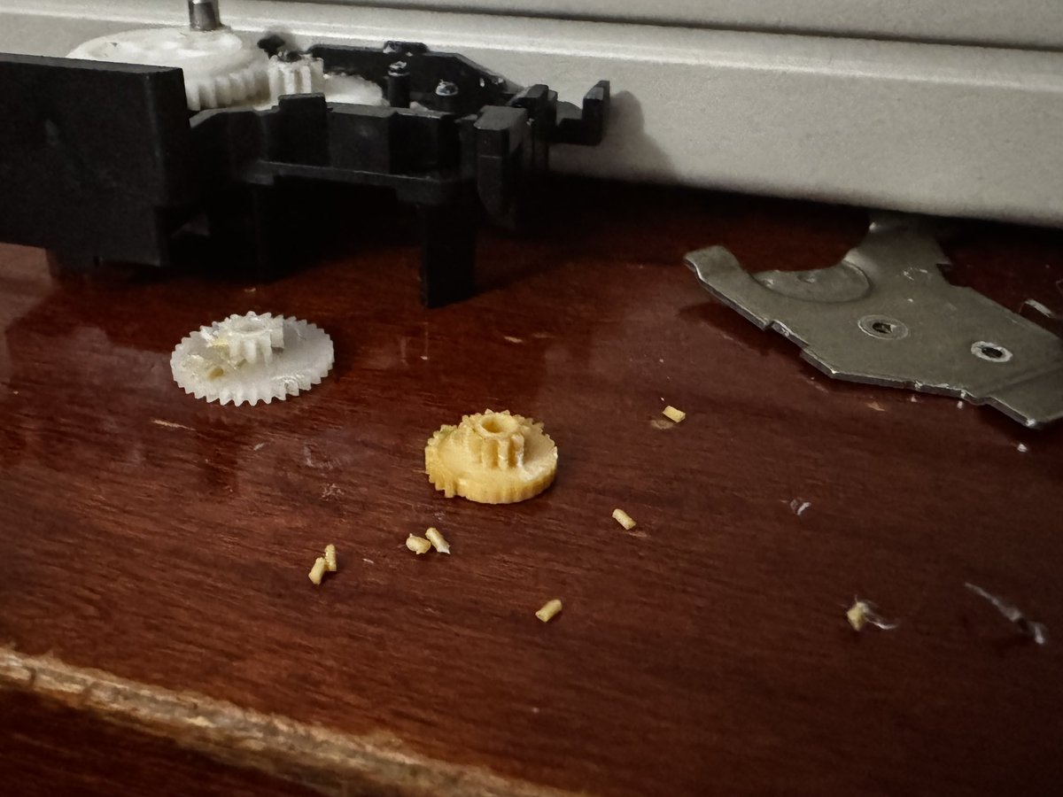 i love vintage computing (featuring a floppy disk drive eject gear)