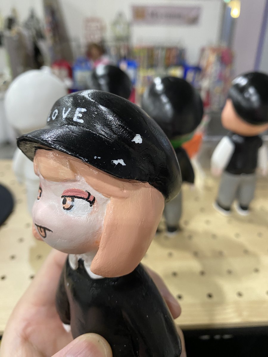 ⚠️【お知らせ】⚠️

着色とニスが甘かったのですぐ剥がれそうなのでフィギュアの販売は中止します！

ブースには置いておきますので見ていただけるだけでも嬉しいです。

※もしそれでも購入したいと思っていただける場合はご相談ください！よろしくお願いします！

#てづバ MS-77