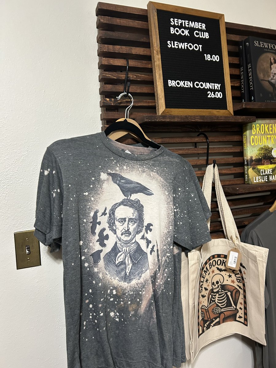 FoodStringer's tweet image. Explored this darling used book store to-night! Fabulous! Thank you, @TheStoryCellar, for all you are doing for the community!