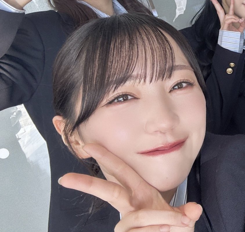 awasho_66's tweet photo. 1学年上の高嶺の花子さん https://t.co/3PQrqN27dt