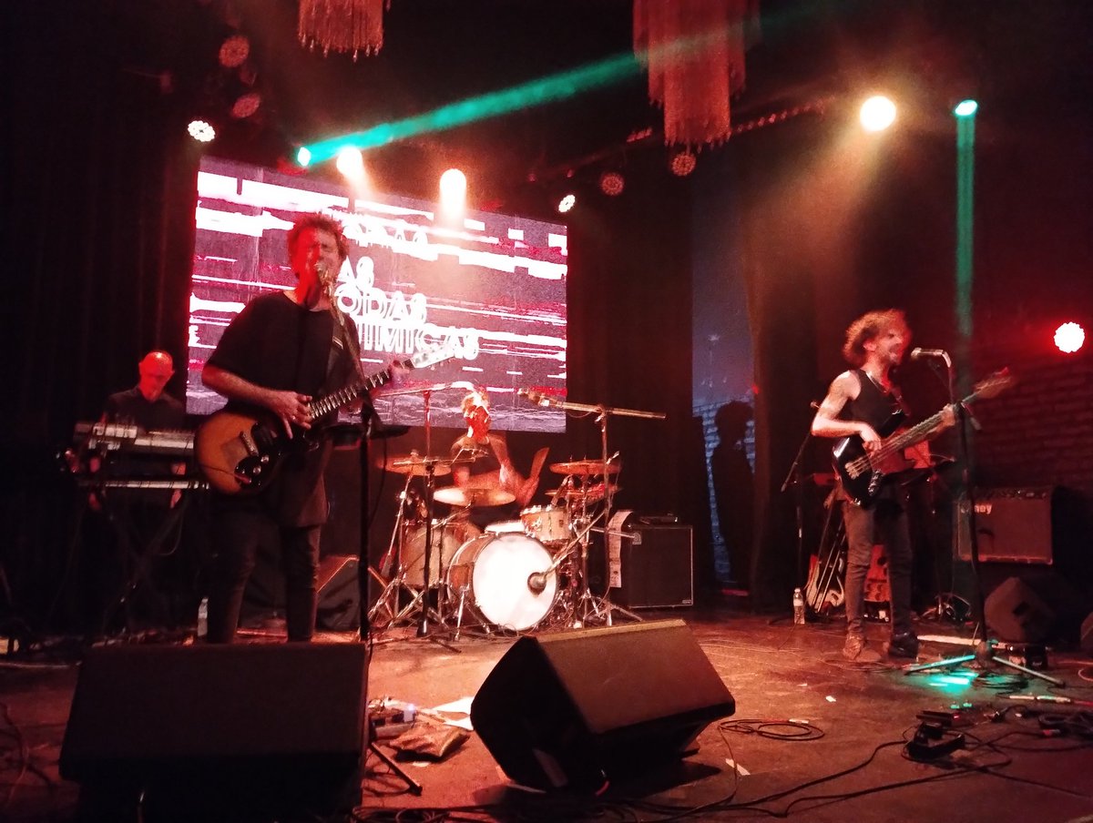 Tocan Las <a href="/BodasQuimicas/">Las Bodas Químicas</a> en Lucille!