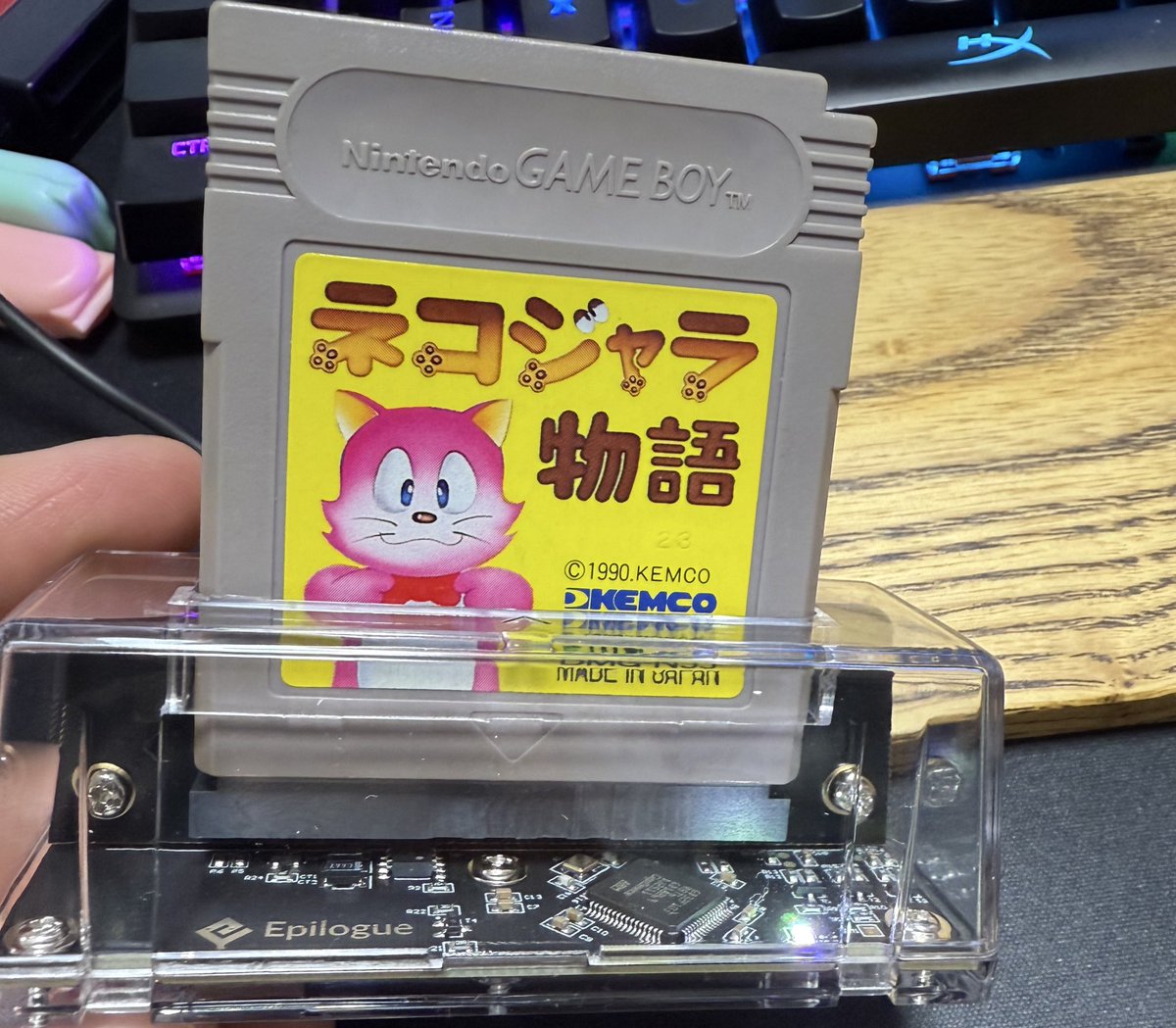 届いた！！！
見参とゲームボーイやアドバンスをPCでやるためのなんか！！
「Epilogue GB Operator」って名前らしい。
偽物かどうかとかも識別してくれて、吸い出しも出来る便利な奴！
見参はいつ放送でしようかなー🤔

#龍が如く
#EpilogueGBOperator