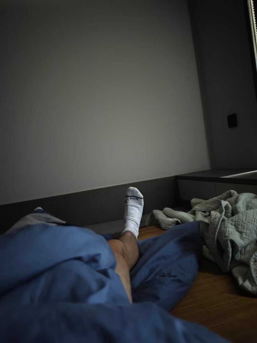 用嘴脱掉好吗 #男大s #白袜 #s