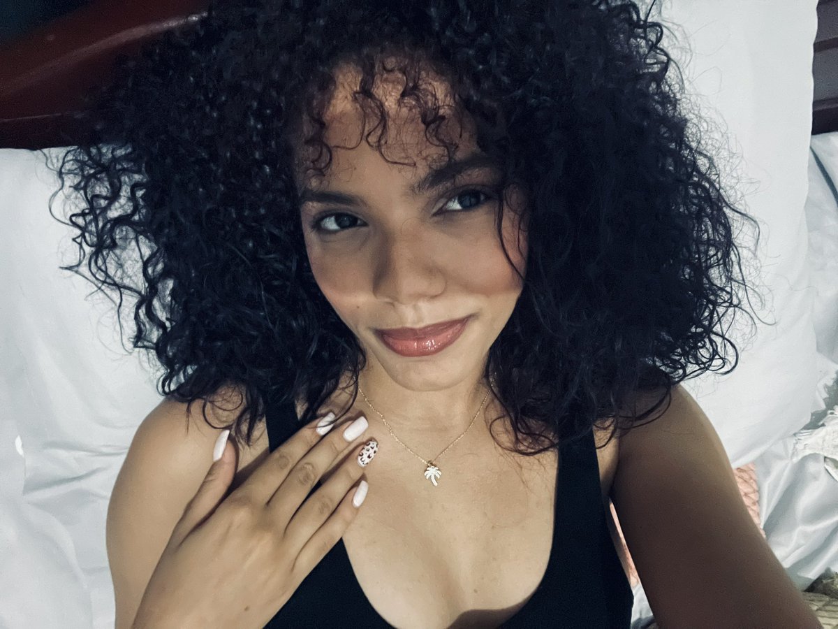 Pamela22a's tweet photo. 🖤😋 https://t.co/PWOcBKfbSF