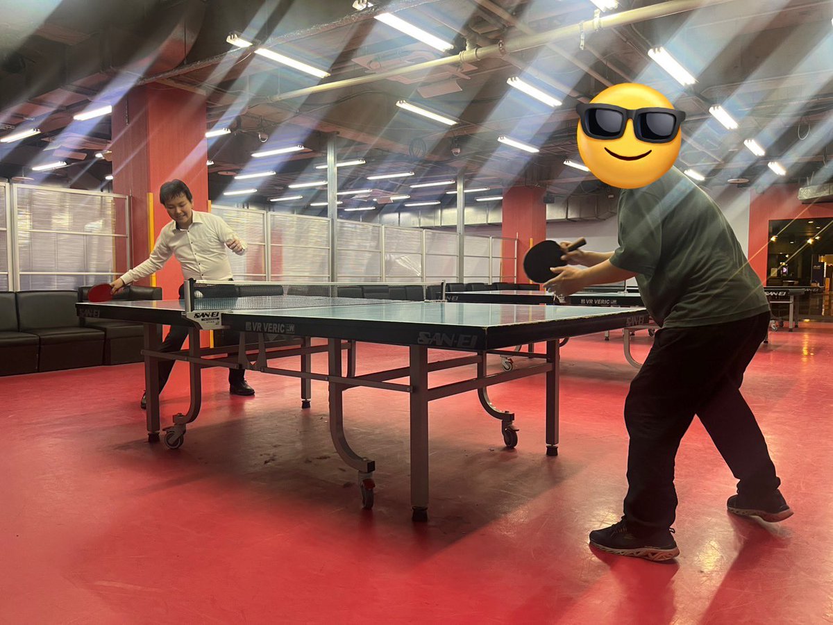 gyosyo_npm's tweet image. 本日はiPhone17の受取日です！🥰
後ほど心斎橋まで受け取りに行ってきます🫡
しかし…そのまま神奈川県まで弾丸出張の予定が😇
14時に新大阪を出るのに、22時には新大阪に戻ってきてる予定です🤣

写真は先日のお酒とめちゃくちゃ久しぶりの卓球🏓
多分学生時代ぶりにしましたが、身体は覚えてました😎