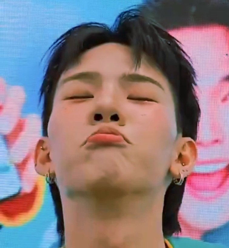 kritplug's tweet image. 😚🐱🩷
#PLUGGY_PERSES #PERSES
#LotussShopOnlineXPERSES