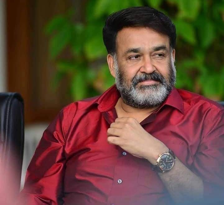 srk_aravind's tweet image. Only the Padma Vibhushan and Bharat Ratna are yet to be conferred on him.

I doubt if there’s any other Indian actor who has been honoured with so many titles! 🖐🏻🔥
#mohanlal