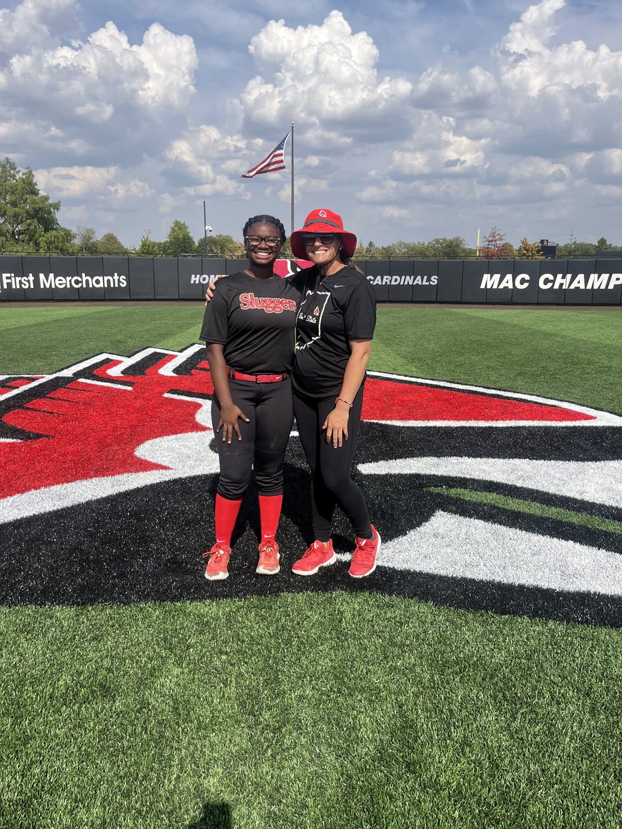 kittykatisabel's tweet image. Finally made it home. Great day of camp at @BallStateSB. Thank you @CoachPena_BSU and staff! Good to see @LoweHarper2030 do her thing! 

@LineDsoftball 
@LLS_2011_KS 
@LegacyLegendsS1 
@ExtraInningSB 
@BlackSBCircuit
