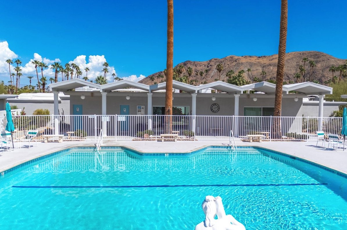 leonardoteam's tweet photo. Fall Into Palm Springs, Before Everyone Else Does - https://t.co/DLagMVBaHj https://t.co/Ij4lvdKxsG