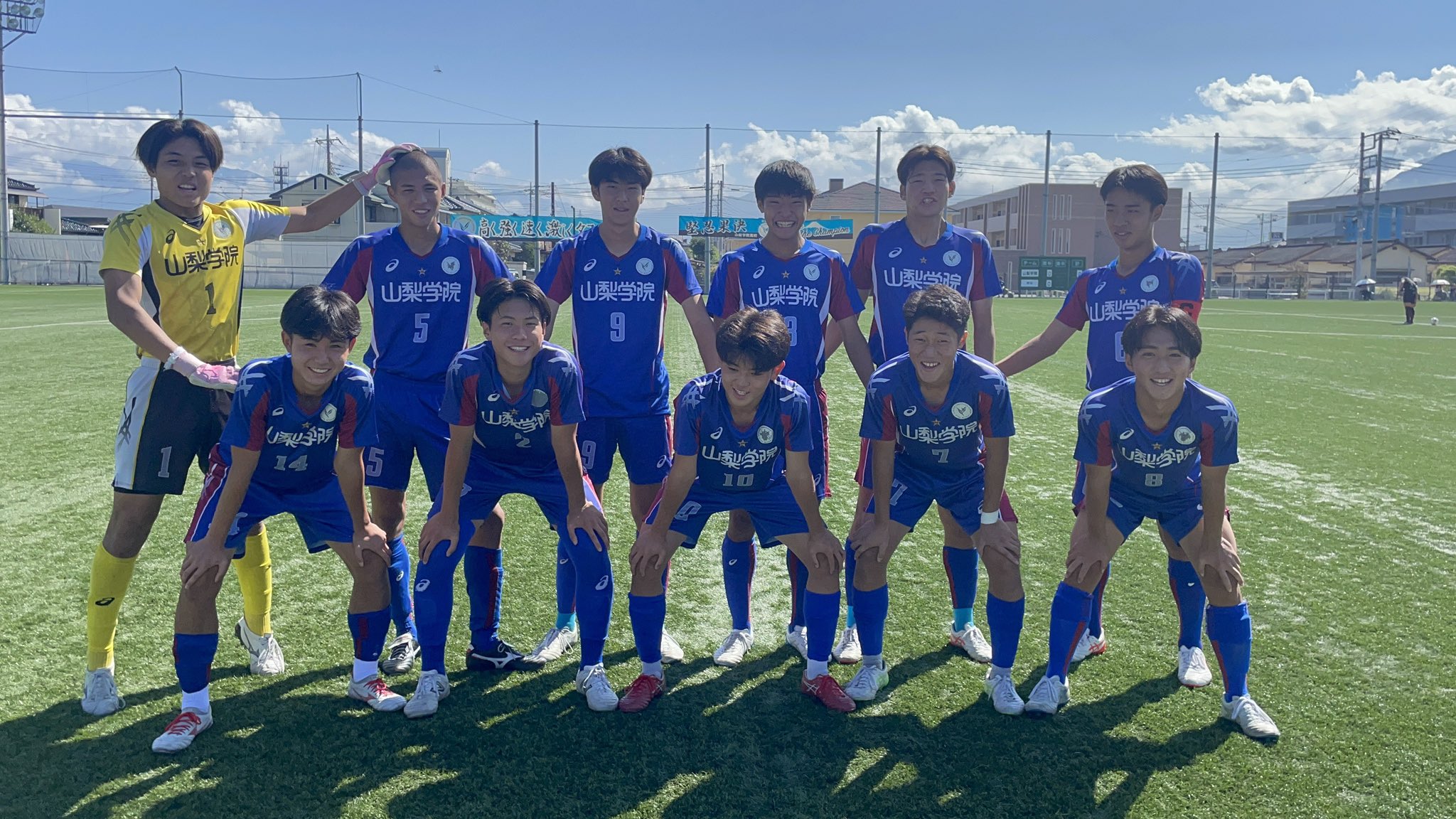 山梨学院サッカー　ユニフォーム 2025年最新】山梨学院 サッカーの人気アイテム - メルカリ