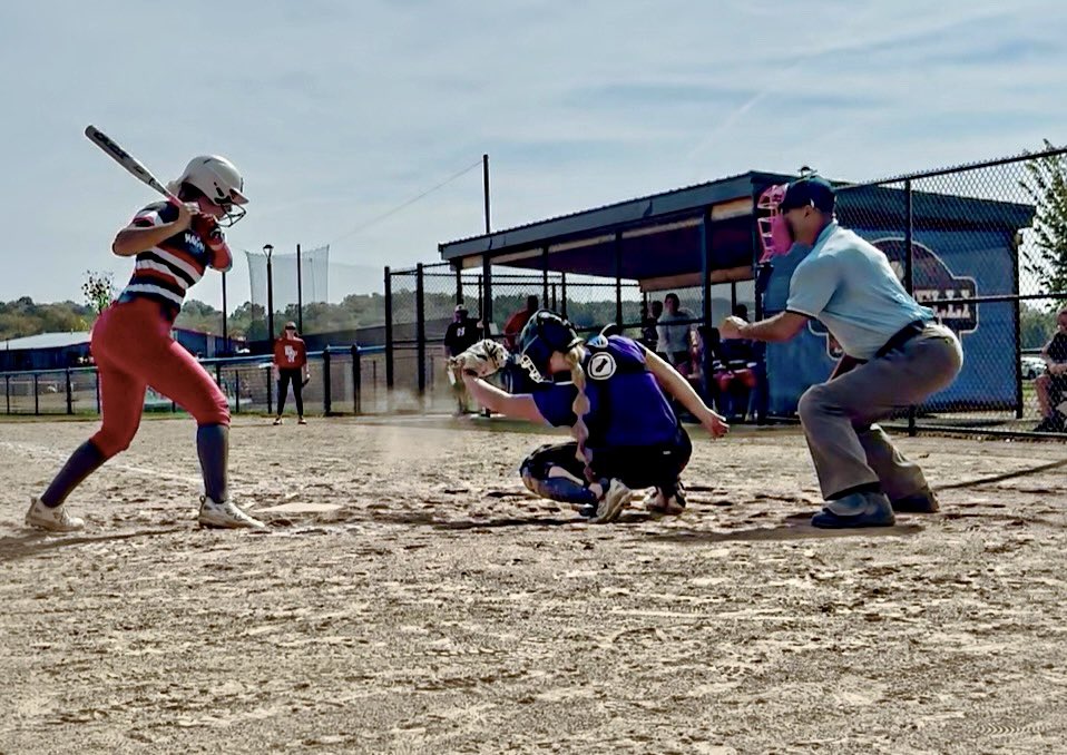 EmilySearle21's tweet photo. Today was a great day for Unity TMZ winning both games!

I collected two hits and 4 RBI’s

Big shoutout to today’s ump- phenomenal, personable, and made both games a blast!

@UnityTMZ09
@oaklandu 
@MUCrusaders
@waynestate
@GVSULakers 
@ferrisathletics @SHU_Athletics @CalvinKnights
@SVSUAthletics 
@NUAthletics