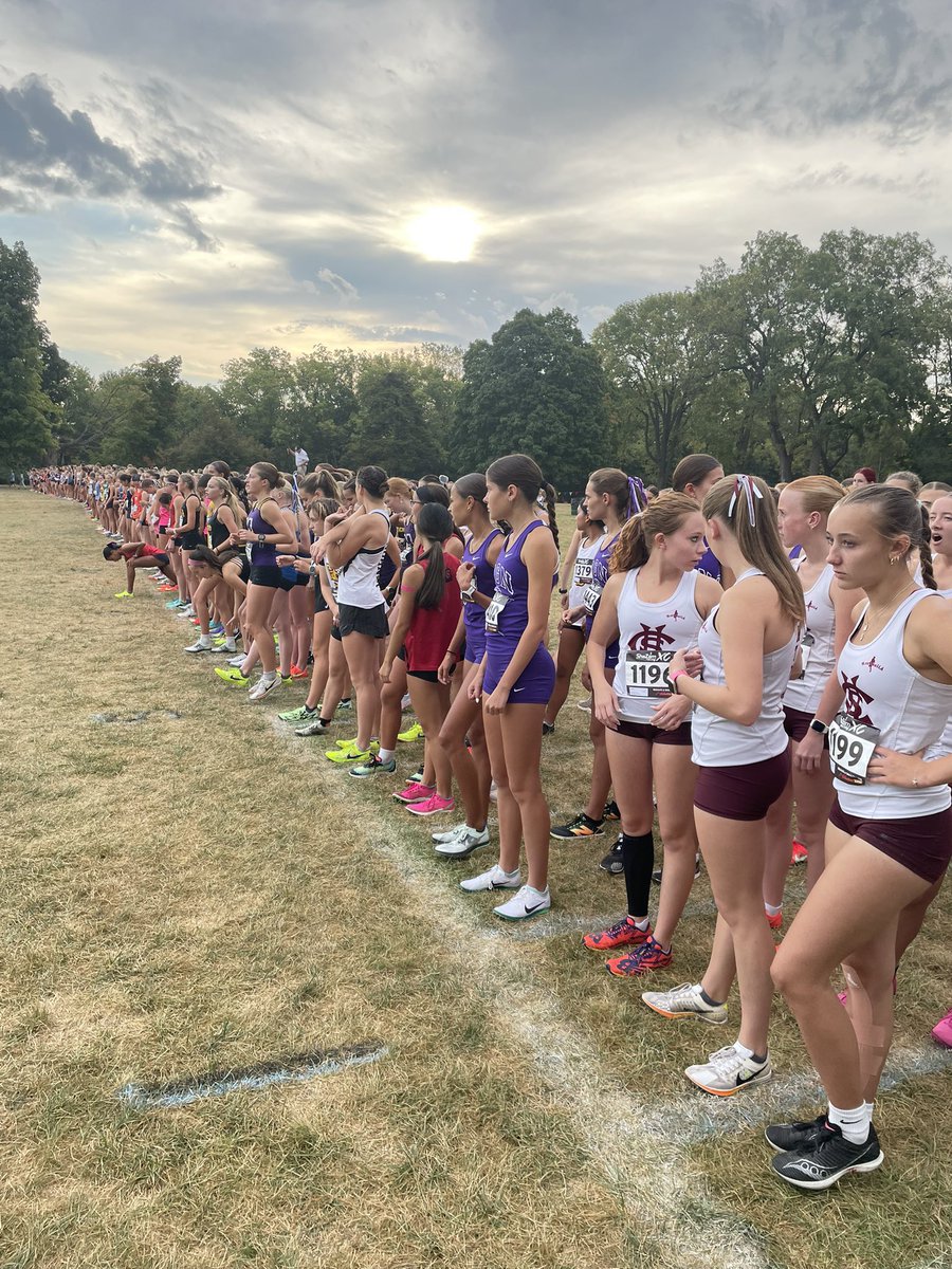 Great trip to historic Detweiller park in Illinois to face some of Illinois’ best at the Richard Spring Inv. Hosted by Peoria Notre Dame! 

results.shazamracing.com/meets/56177/ev…