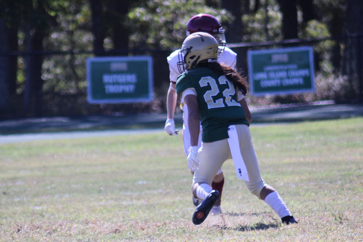 40-0 W Vs Sachem East
2-0

2 tackles 
1 reception for 8 yards 

#JuliusEspinal #LongwoodLions #Longislandfootball #Freshmanyear