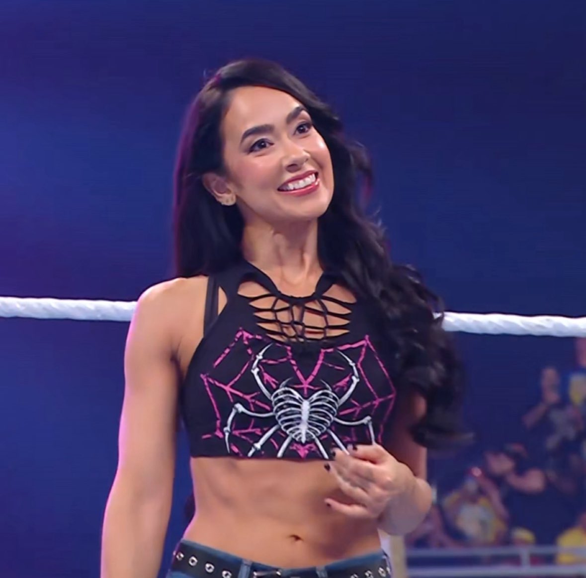 victoriaaze_'s tweet photo. aj lee if you’re reading this i am free on thursday night. if you would like to hang out i am free on thursday night when i am free to hang out. i am free to hang out on thursday night so if you want to hang out on thursday night i am free. https://t.co/xw6pqUV2RU